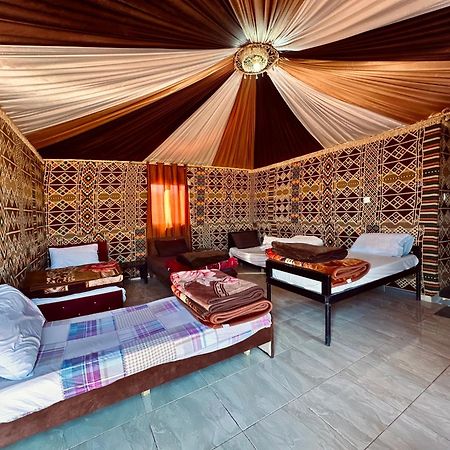 Salameh'S Bedouin Camp Hotell Wadi Rum Exteriör bild