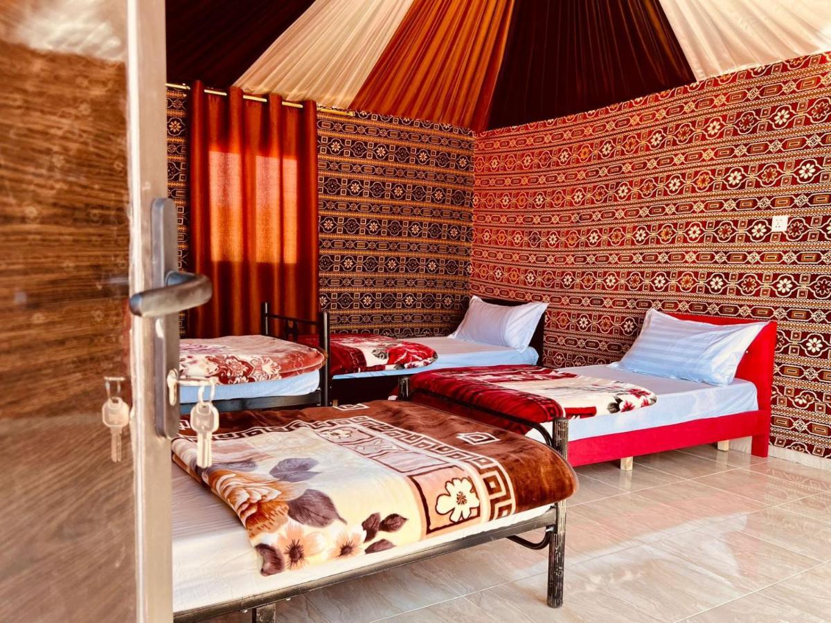 Salameh'S Bedouin Camp Hotell Wadi Rum Exteriör bild