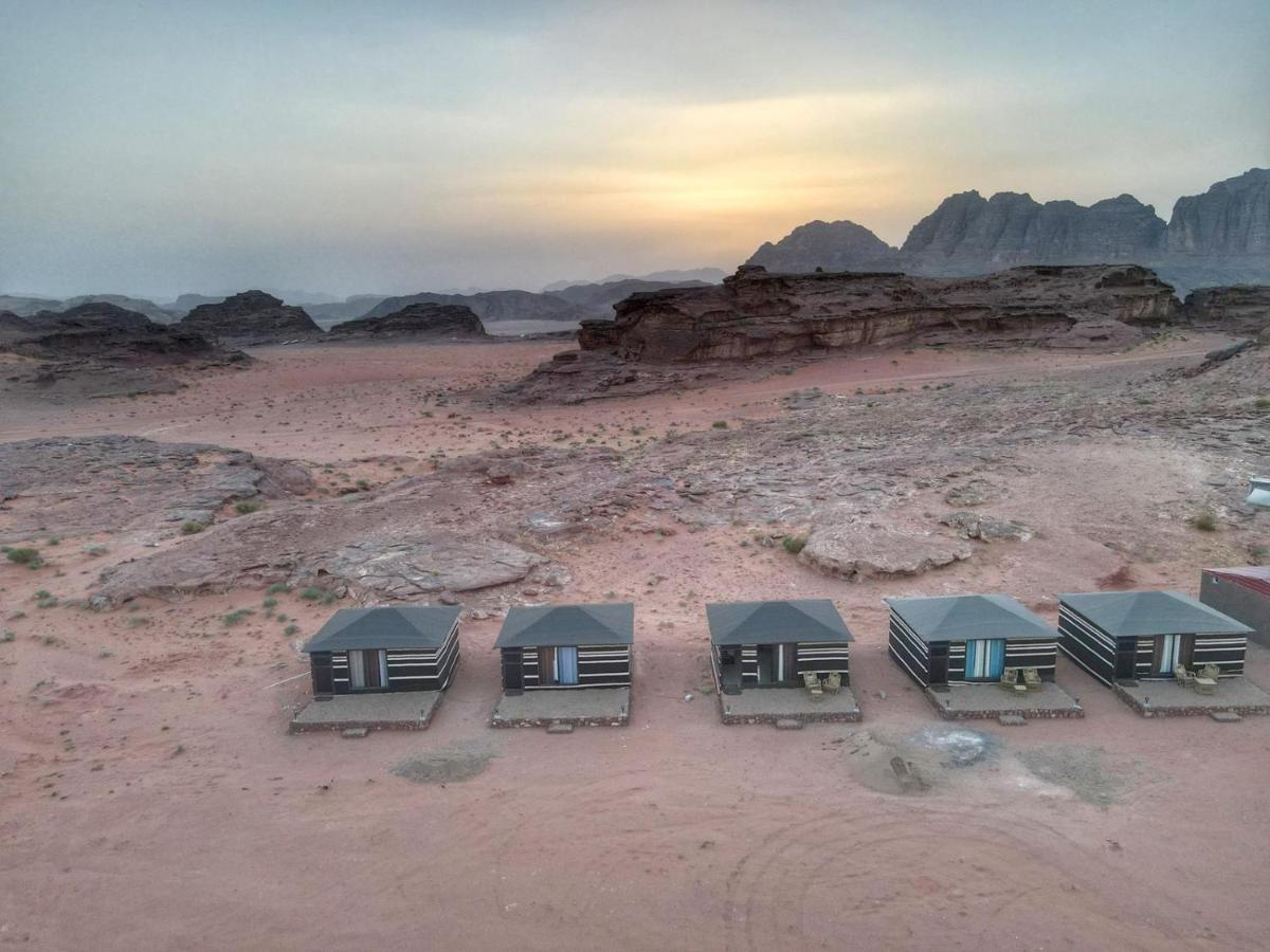 Salameh'S Bedouin Camp Hotell Wadi Rum Exteriör bild