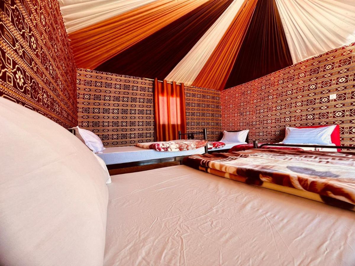 Salameh'S Bedouin Camp Hotell Wadi Rum Exteriör bild