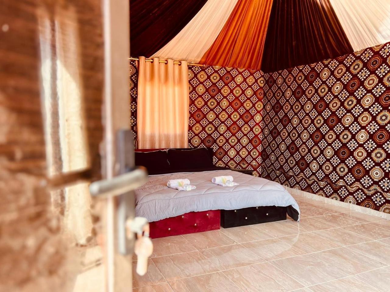 Salameh'S Bedouin Camp Hotell Wadi Rum Exteriör bild