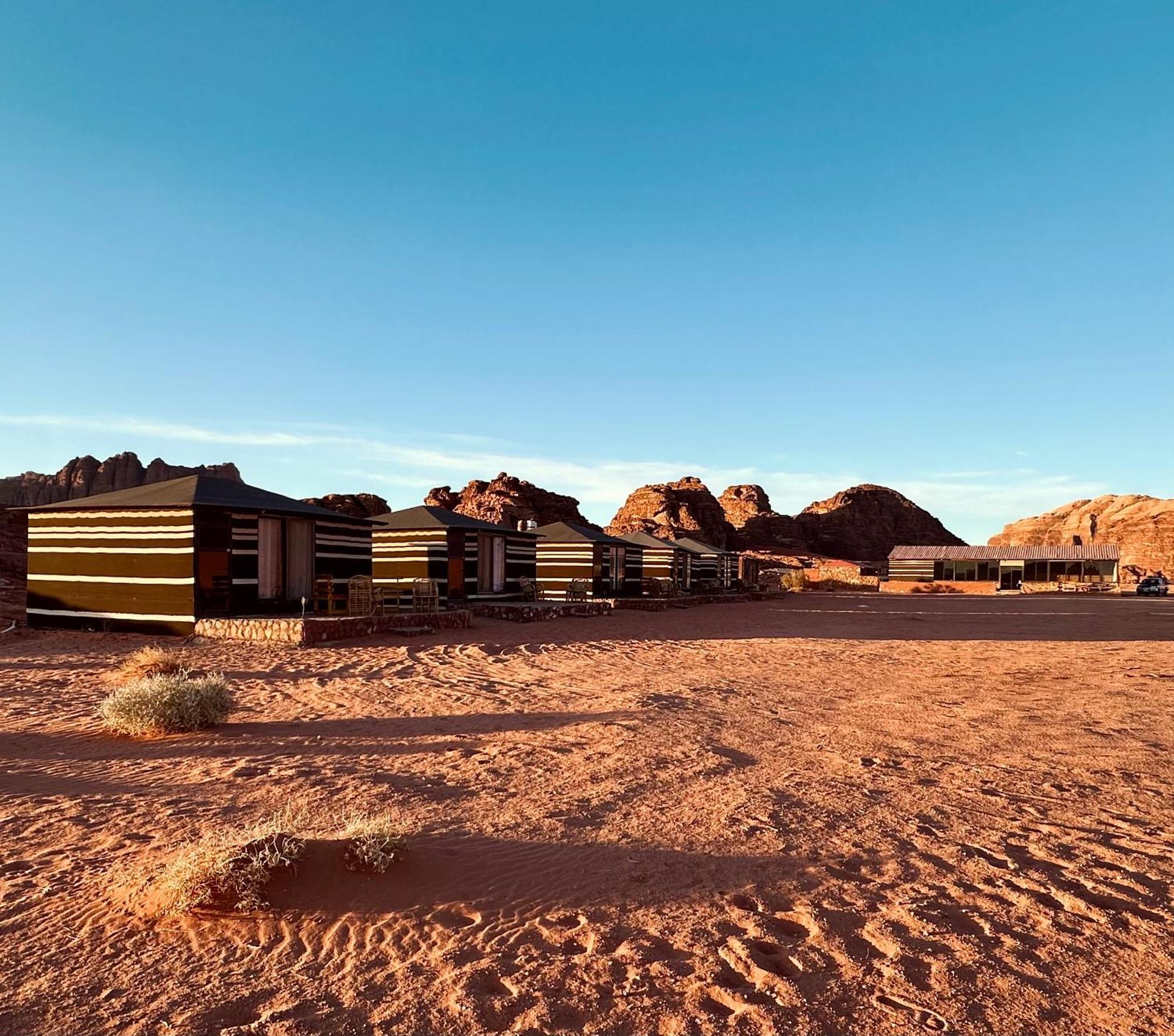 Salameh'S Bedouin Camp Hotell Wadi Rum Exteriör bild